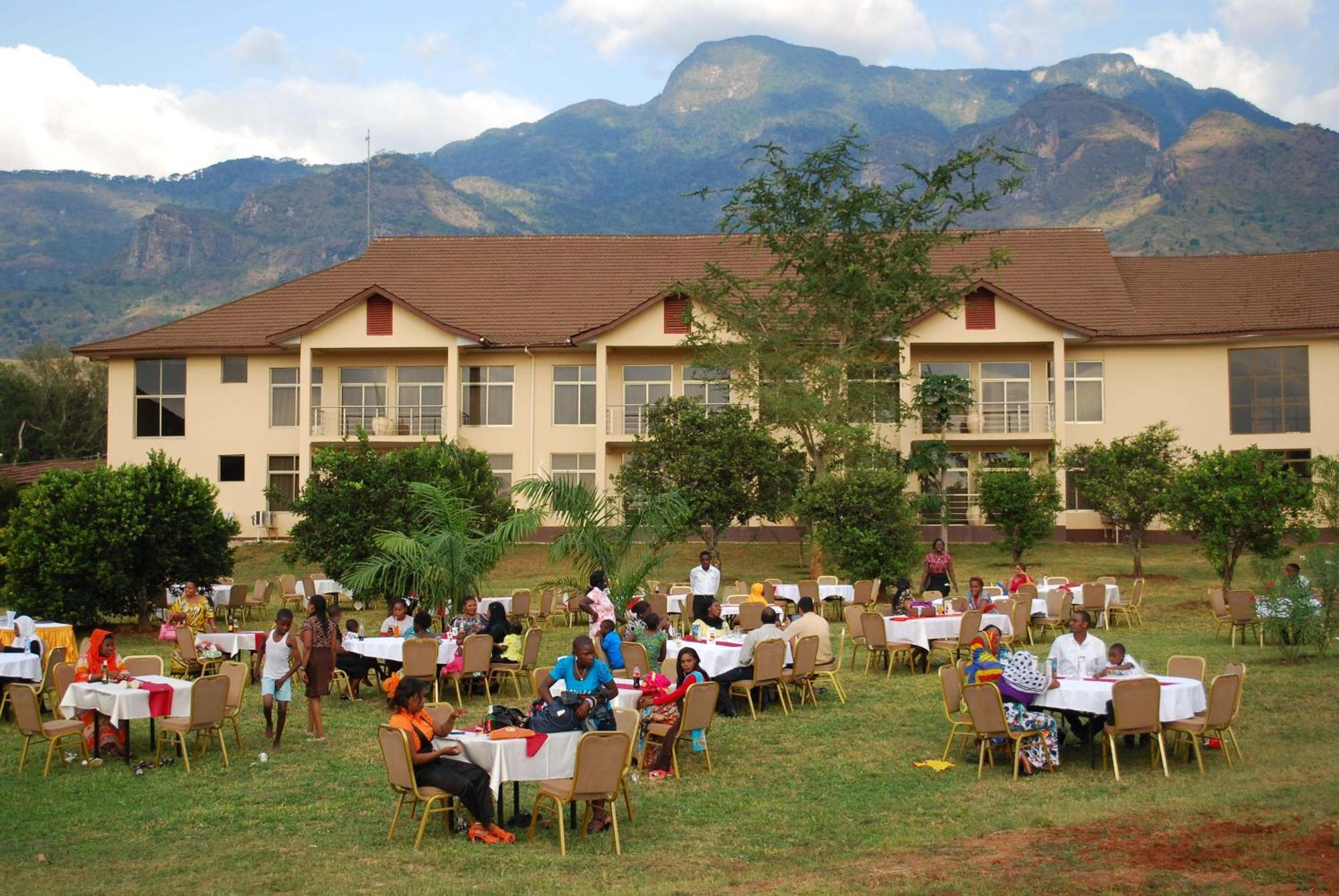 Nashera Hotel Morogoro Exterior photo